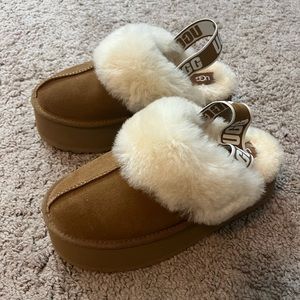 Ugg Funkette Slipper size 8